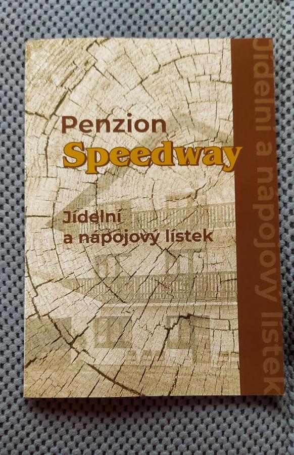 Penzion Speedway Marianske Lazne Ngoại thất bức ảnh