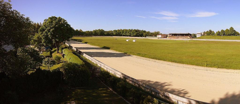Penzion Speedway Marianske Lazne Ngoại thất bức ảnh